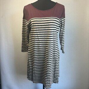 Umgee dress Womens M Purple Beige Black Striped back pleat 3/4 sleeves‎